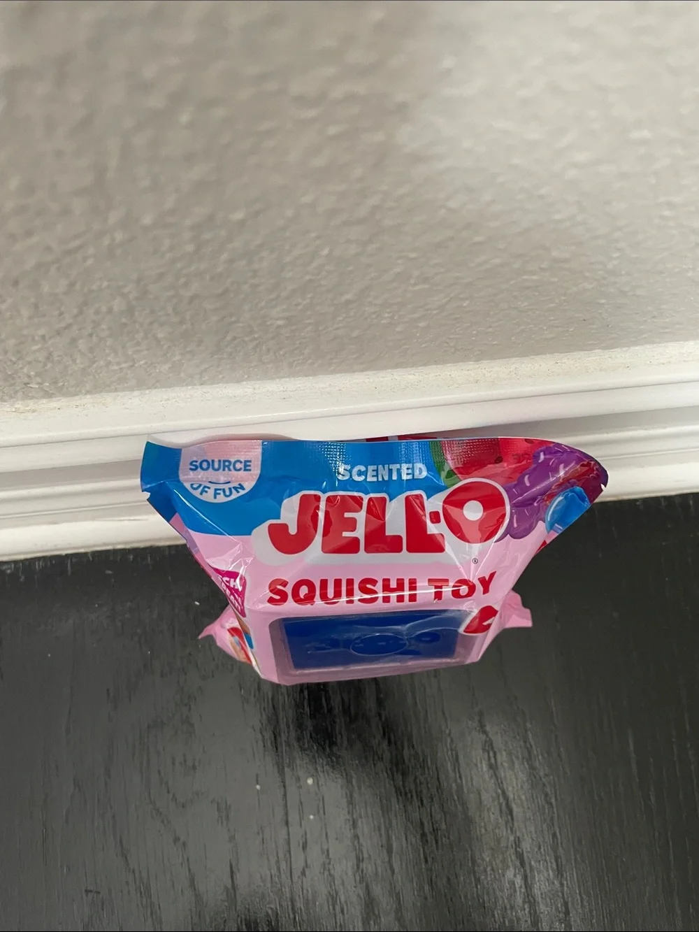 Jell-O squeezes free